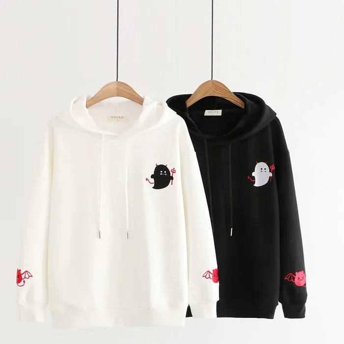 Áo hoodie nữ hình ma chibi - sakurafashion.vn