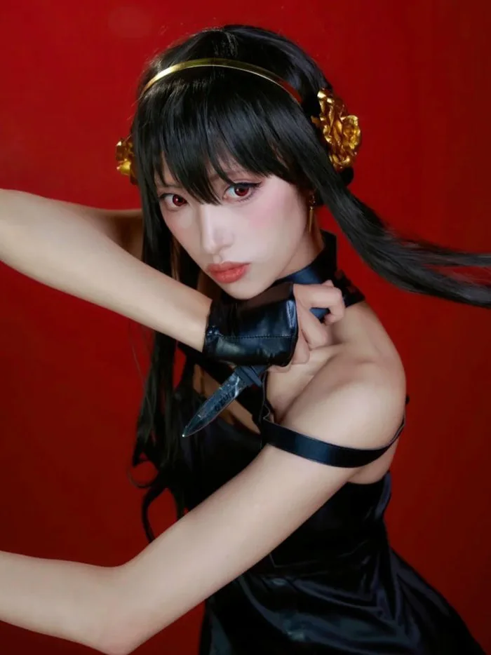 Album 117+ ảnh Yor Forger cosplay với tạo hình quyến rũ & ngầu