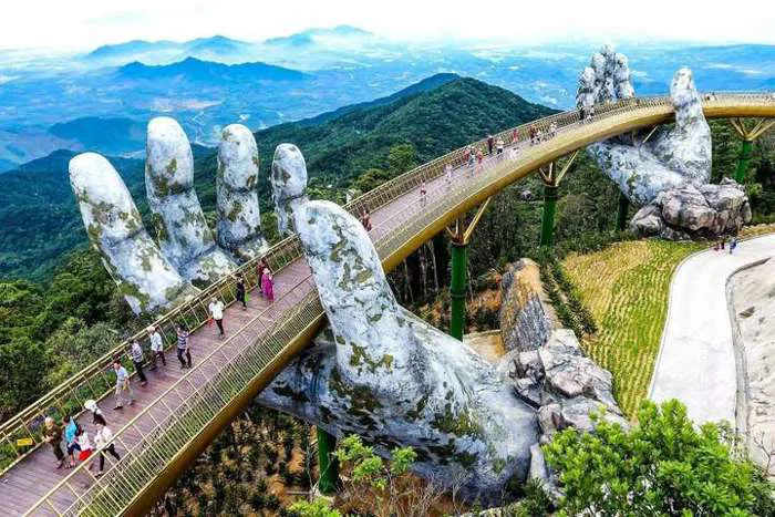Bà Nà Hills: Khám phá tiên cảnh nhân gian này thực sự có gì? - MOTOGO