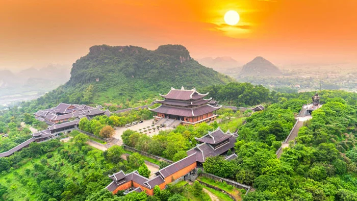 Tour Ninh Bình 1 Ngày Bái Đính - Hang Múa - Tràng An