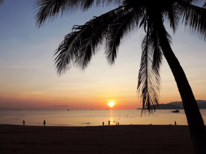 Bình minh trên biển Nha Trang – Cảnh sắc thiên nhiên không thể chối từ –  VinWonders