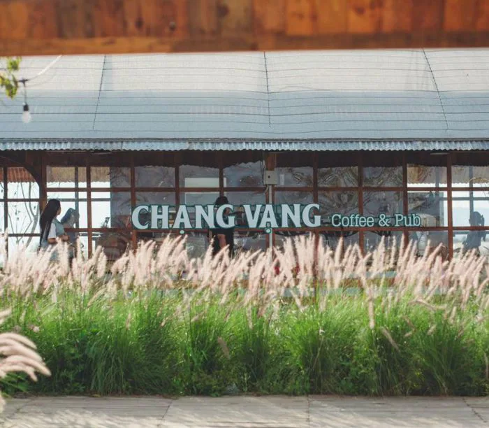 Khám phá Chạng Vạng Coffee & BBQ có gì đặc sắc?