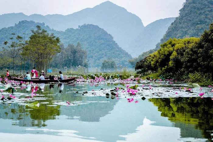 Tour chùa Hương 1 ngày: Lịch trình, điểm nổi bật, giá bán, kinh nghiệm du  lịch