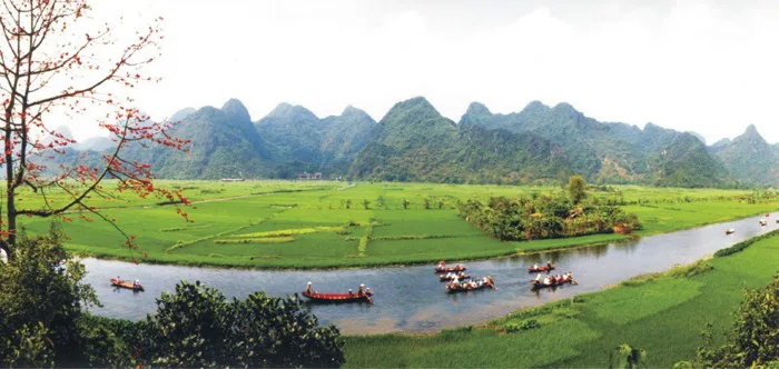 Xuân về trẩy hội chùa Hương