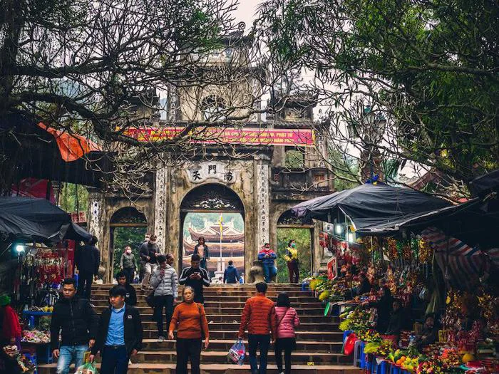 Lễ hội chùa Hương - Nét đẹp đặc trưng miền Bắc dịp Tết 2024 | Vietjet Air