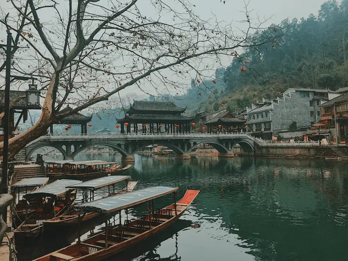 DU LỊCH TRUNG QUỐC: NHỮNG TRẤN CỔ ĐẸP NHƯ TRANH VẼ Ở TRUNG QUỐC - Công ty  Du Lịch Triều Hảo