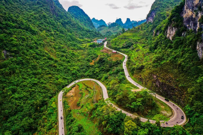 Điểm dừng chân trên đèo Mã Phục - Báo Cao Bằng điện tử