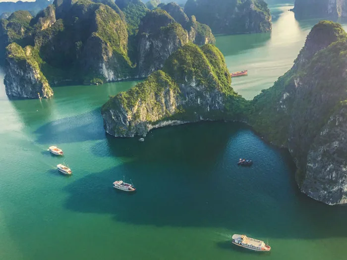 Lễ 2.9, du ngoạn vịnh Hạ Long trong top 100 điểm đến tuyệt nhất thế giới