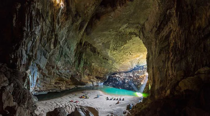 Top 10 hang động đẹp nhất ở Phong Nha thỏa sức khám phá