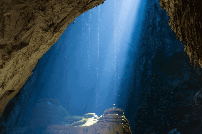 Top 4 hang động đẹp nhất Việt Nam