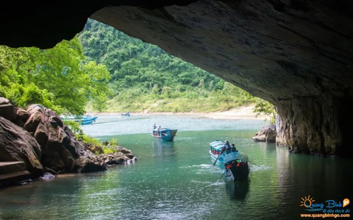 Động Phong Nha, lung linh nét đẹp hang động Quảng Bình