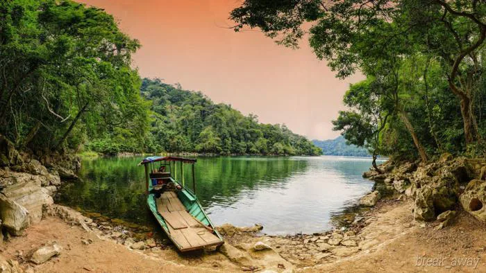 21 hồ nước đẹp mê hồn dọc Việt Nam