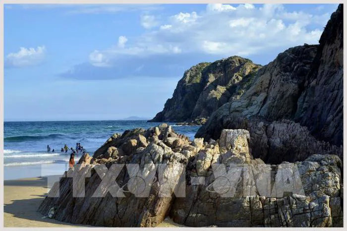 Photo - Vẻ đẹp hoang sơ, phong cảnh hữu tình ở Bãi Ôm (Phú Yên)