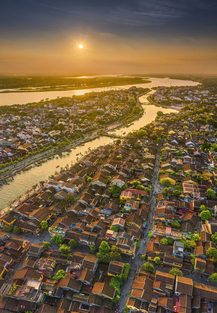 Chiêm ngưỡng cảnh đẹp Hội An nhìn từ góc nhìn trên cao mới lạ