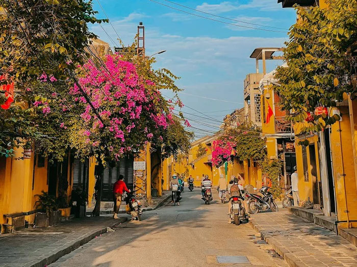 Truy lùng” 17 địa điểm check-in phố cổ Hội An gây sốt cộng đồng mạng –  VinWonders