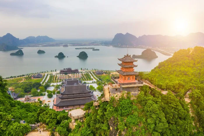 Miền Bắc có gì chơi? 10+ cảnh đẹp miền Bắc chờ bạn khám phá | Vietjet Air