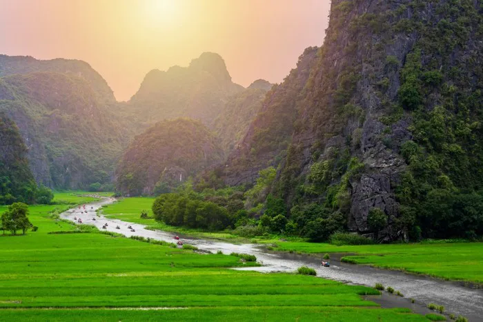 50+ Hình ảnh đẹp về non nước Ninh Bình - OneVivu