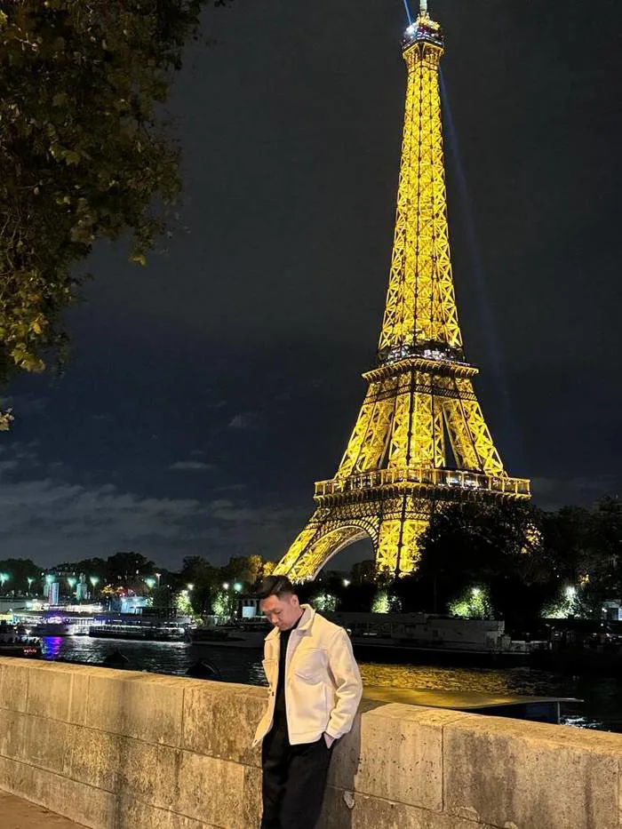 6 góc check in với tháp Eiffel không lo chen chúc ở Paris