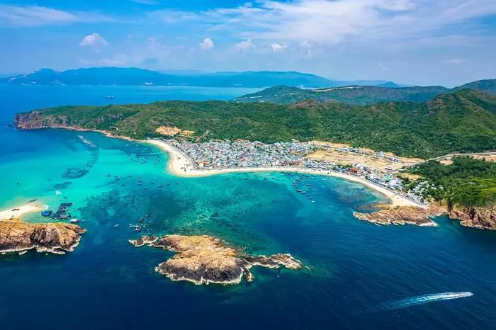 Biển Quy Nhơn – LIST 14 bãi biển đẹp mê lòng người Biển Quy Nhơn – LIST 14 bãi biển đẹp mê lòng người