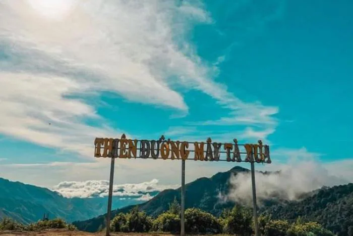 Tour Tà Xùa: Hà Nội - Săn Mây Trên Đỉnh Tà Xùa 2N1Đ