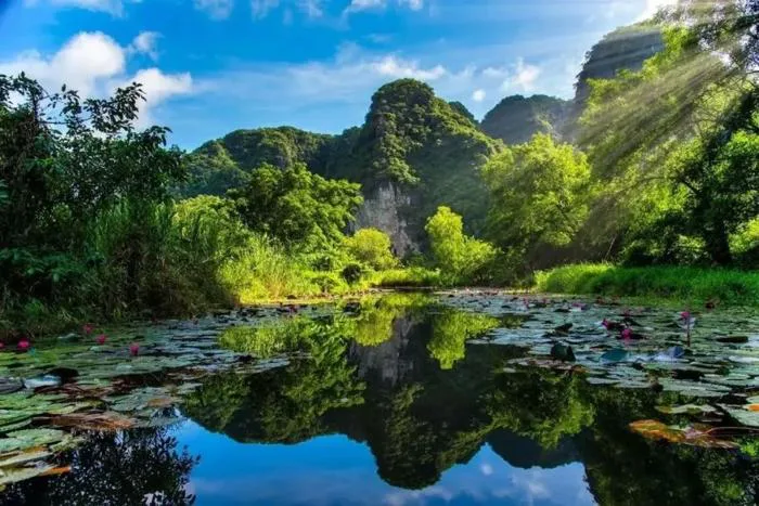 Mê mẩn khung cảnh ngập nắng vàng ở Thung Nắng Ninh Bình
