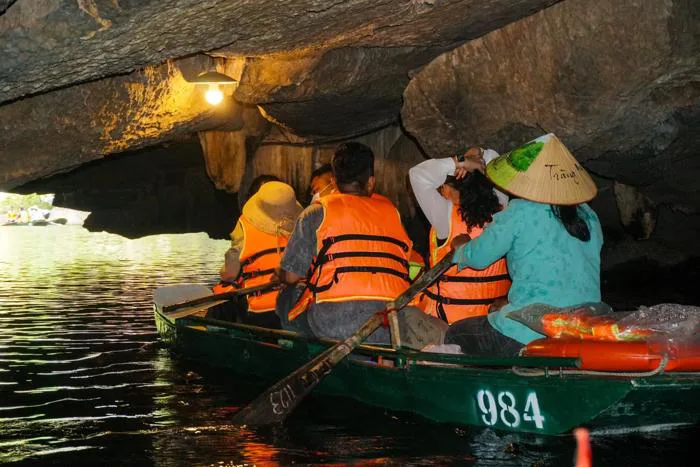 Quần thể danh thắng Tràng An - Nàng thơ của Ninh Bình Quần thể danh thắng Tràng An - Nàng thơ của Ninh Bình