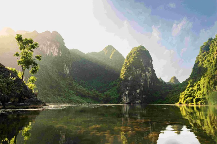 Khám phá khu du lịch Tràng An: Chốn non nước hữu tình Khám phá khu du lịch Tràng An: Chốn non nước hữu tình