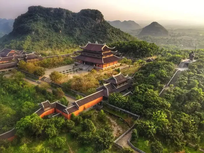 Khám phá khu du lịch Tràng An: Chốn non nước hữu tình Khám phá khu du lịch Tràng An: Chốn non nước hữu tình