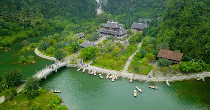 Toàn cảnh Tràng An - địa điểm Tổng thống Mỹ muốn đến thăm - nhìn từ trên cao | Báo Dân trí Toàn cảnh Tràng An - địa điểm Tổng thống Mỹ muốn đến thăm - nhìn từ trên cao | Báo Dân trí