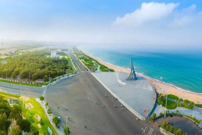 Chiêm ngưỡng vẻ đẹp mê hồn của bãi biển Tuy Hòa Phú Yên