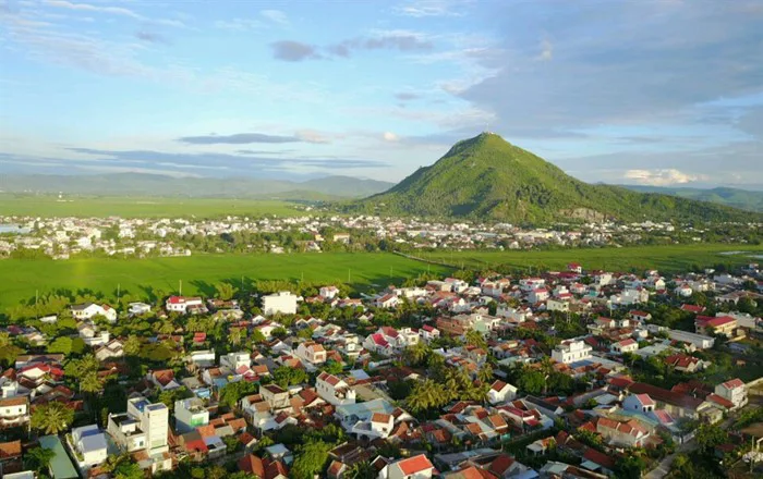 City Tour Tuy Hòa 1 ngày: Thành phố biển thơ mộng - Phú Yên Tourist