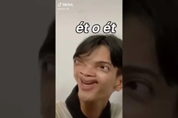 Download meme SOS Ét ô ét (Video gốc) mp4