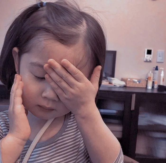 Bộ sưu tập meme em bé Hàn Quốc hài hước, đáng yêu và ngộ nghĩnh