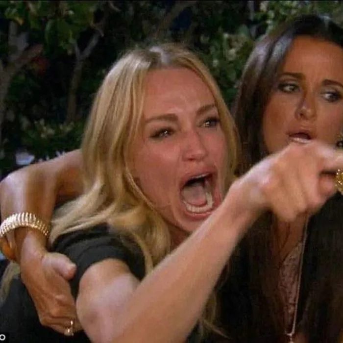 Tuyển tập 99+ ảnh khóc meme hài hước cười ra nước mắt | Yody
