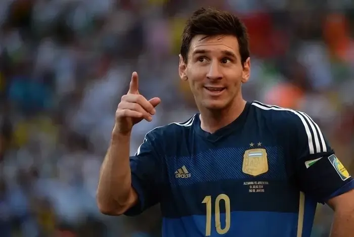 Bộ ảnh meme Messi hài hước khiến dân mạng thích thú