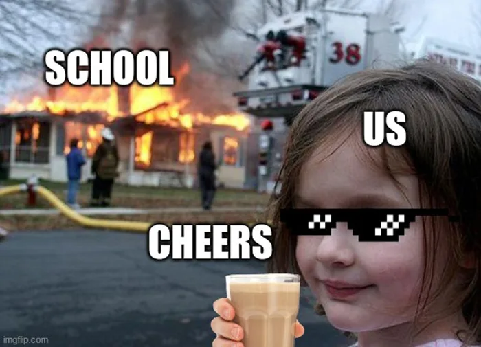 Phủ sóng cõi mạng với ảnh meme khó đỡ từ năm 4 tuổi, cuộc sống của “cô bé  thảm họa” với nụ cười nhếch mép bây giờ ra sao?