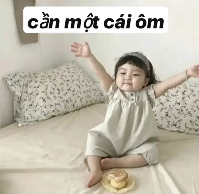 Meme Đòi Ôm đáng yêu để bày tỏ mong muốn được yêu thương một cách chân thành