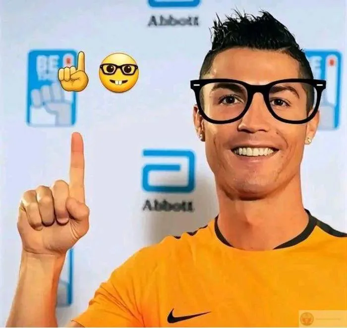 Ronaldo meme CR7 siêu hài, ảnh chế bóng đá cười ngất ngây