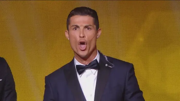 Tổng hợp ảnh meme Ronaldo đang gây bão mạng xã hội