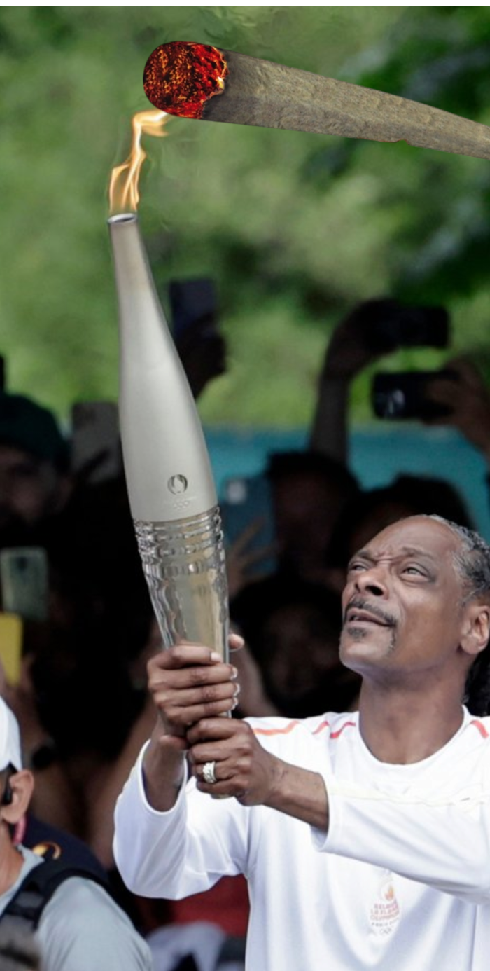 Snoop Dogg with Olympics joint : r/funny